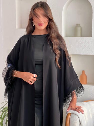 Feather abaya in black