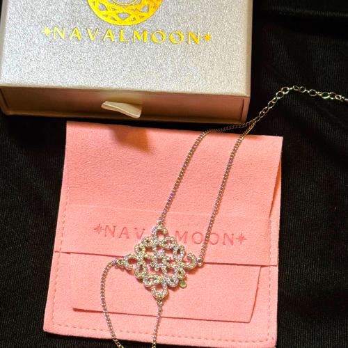 اسوارة لويفي بكريستال