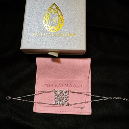 اسوارة لويفي بكريستال