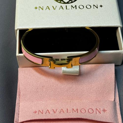 اسوارة ذهبية Hermes