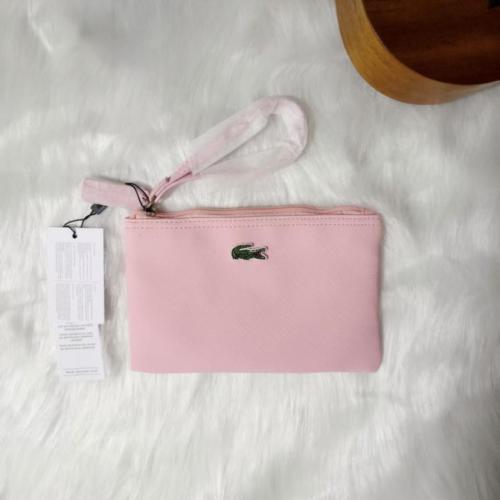 محفظة لاكوست