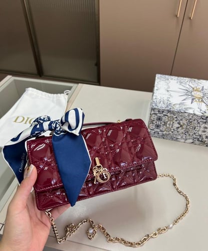 حقيبه ديور
