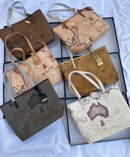 شنطه الفيرو مارتيني