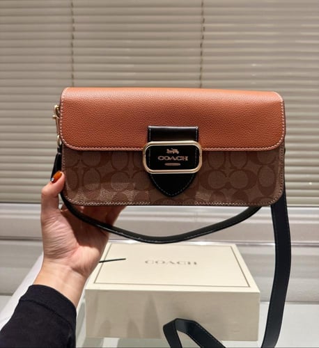 شنطة Coach