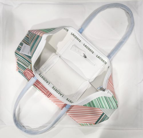 لاكوست ملونة