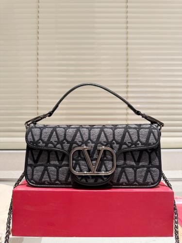 شنطه فالنتينو