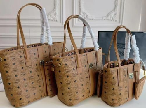 شنطه MCM