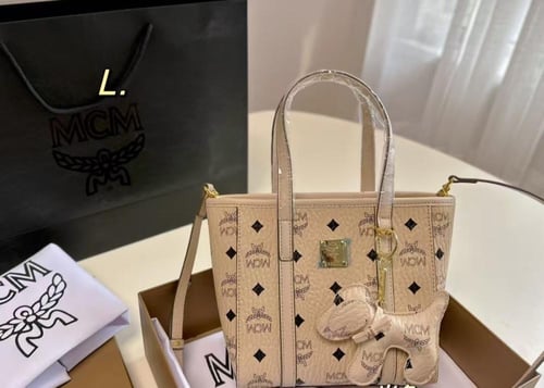 شنط MCM small tote