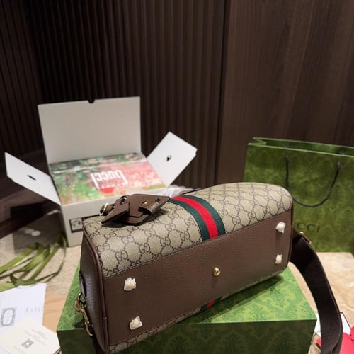 حقيبه قوتشي