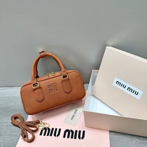 miumiu مخمل