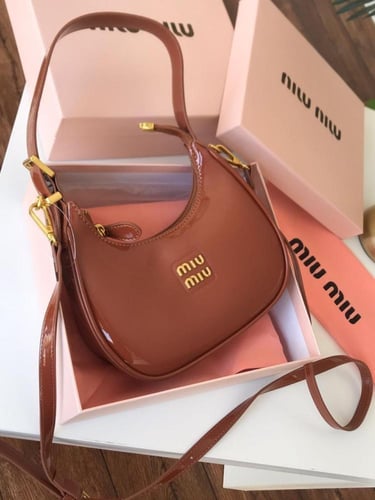 شنط miumiu