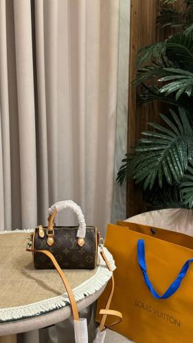 نانو سبيدي لويس فيتون