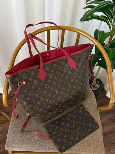 شنط لويس فيتون