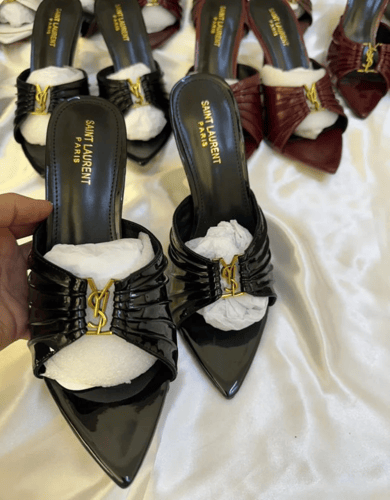 كعب سان لوران