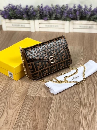 شنطه فندي