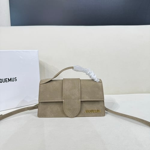 شنطة جاكيموس