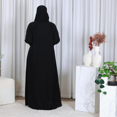 عبايه قصه اي لاين مفتوح زرار قماش كريب كتان