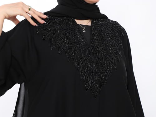 عبايه نص كلوش شك يديوي على الإمام والاكمام قماش ان...