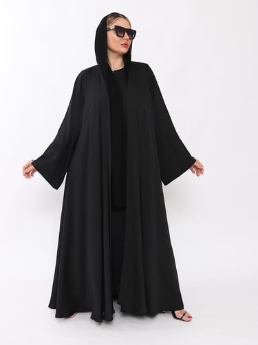 عبايه دبل كلوش ثلاثه خط سرفله اسود بالكم ناعم قماش...