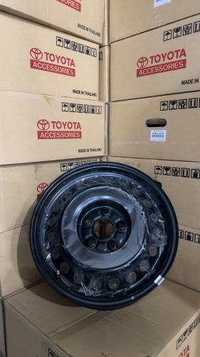 طقم جنوط كامري مقاس 16 اصليه وكالة