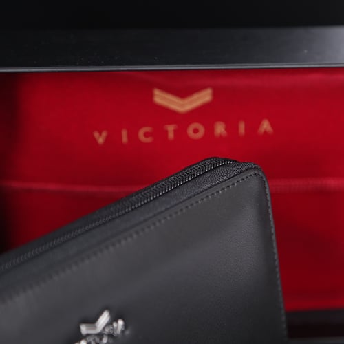 محفظه جلد طبيعي ماركه فكتوريا