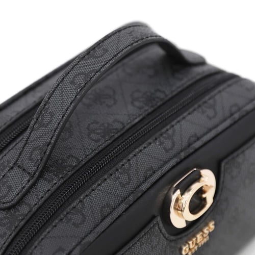 حقيبة يد من ماركة جيس