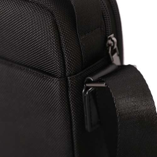 حقيبة كروس بادى ماركة فكتوريا