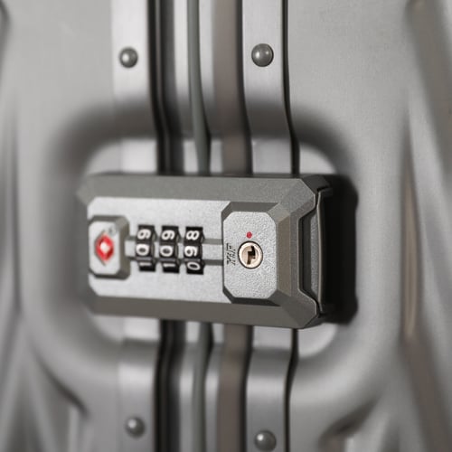 حقيبة ألومينيوم صلبة من ماركة فكتوريا مقاس وسط