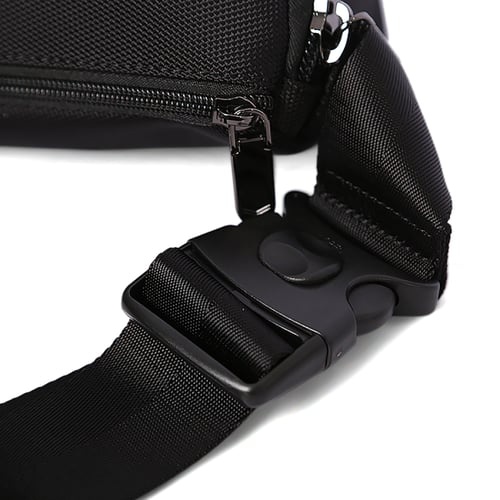 حقيبة كروس بادى ماركة فكتوريا