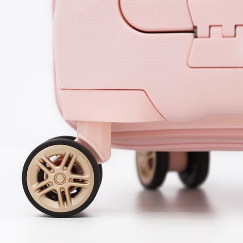 حقيبة من ماركة فكتوريا مقاس كابينة الطائرة