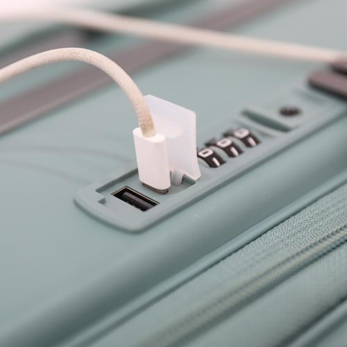 حقيبة سفر ماركة فكتوريا