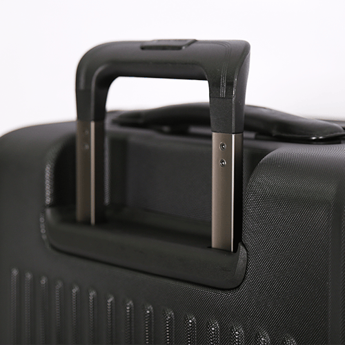 طقم حقائب سفر ماركة فكتوريا-اسود