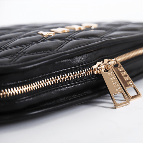 محفظه يد نسائيه ماركه دكني