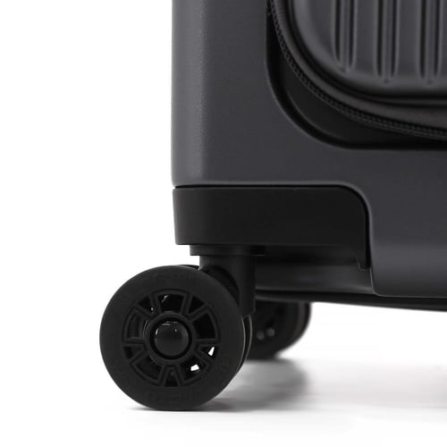 حقيبة من ماركة فكتوريا مقاس كابينة الطائرة