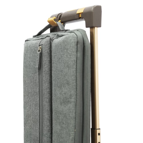 حقيبة من ماركة فكتوريا مقاس كابينة الطائرة