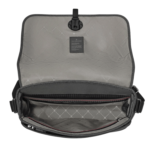 حقيبة اعمال ماركة فيكتورينوكس