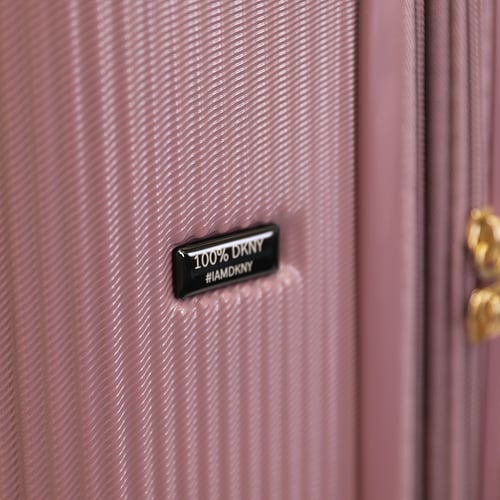 طقم حقائب سنتر ستيج من ماركة دكني