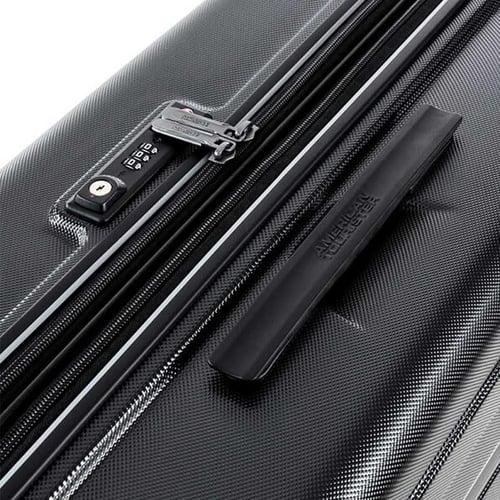 حقيبة من ماركة امريكان تورستر مقاس صغير