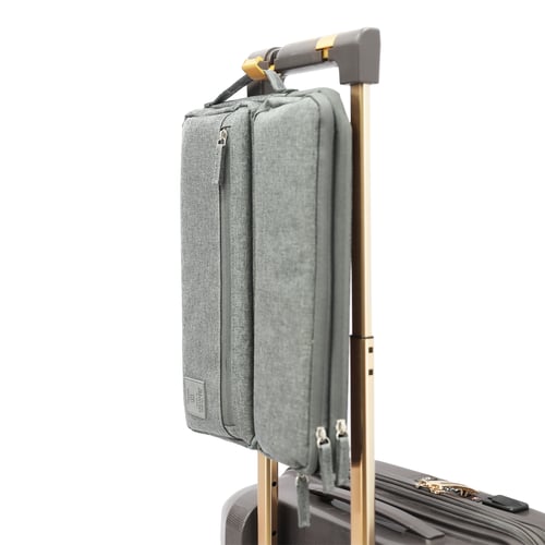 حقيبة من ماركة فكتوريا مقاس كابينة الطائرة