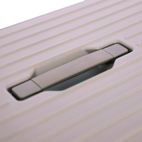 حقيبة من ماركة فكتوريا مقاس26 انش