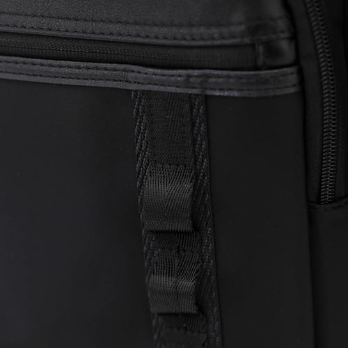 حقيبة ظهر ماركة فكتوريا