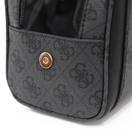 حقيبة يد من ماركة جيس