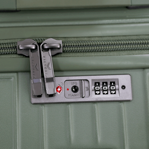 حقيبة من ماركة فكتوريا مقاس26 انش