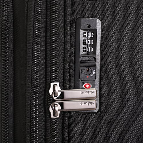 حقيبة من ماركة فكتوريا مقاس كابينة الطائرة