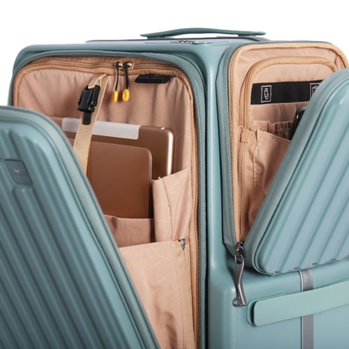 حقيبة سفر ماركة فكتوريا