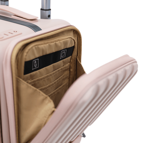 حقيبة سفر ماركة فكتوريا