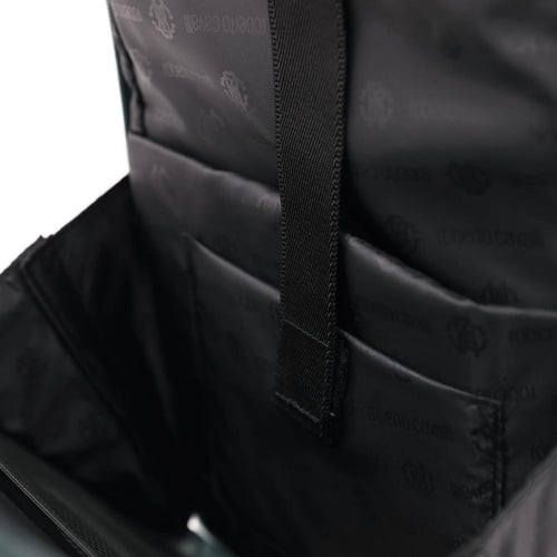 حقيبة مقاس صغير من ماركة روبير كفالي