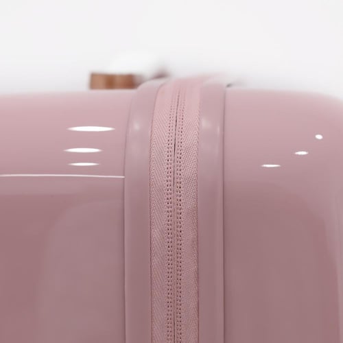 طقم حقائب تروللي ثلاث قطع+شنطة مكياج ماركة تيد بيك...