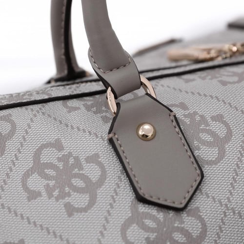 حقيبة هاندباج من ماركة جيس