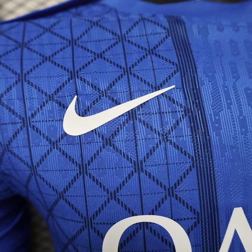 تيشيرت باريس احماء 25/26 - نسخة لاعبين